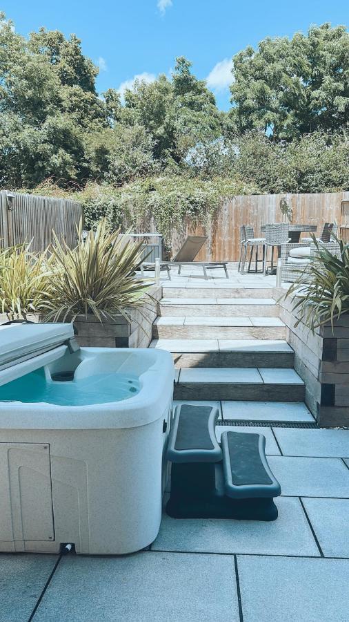 הוילה פורטסמות' Solent Heights•Sea View•Hot Tub מראה חיצוני תמונה